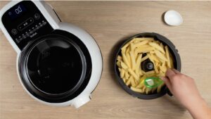 Tefal Actifry Genius Snaking FZ761015 Fritteuse ohne Öl, 1,2 kg, mit 9 Automatikprogrammen und Snackzubehör, intuitives Touchpad und Rezeptbuch, spülmaschinenfest, schwarz - Image 4